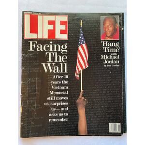 LIFE Magazine, November 1992, Vietnam Memorial, Michael Jordan,Somalia,Mr.Rogers